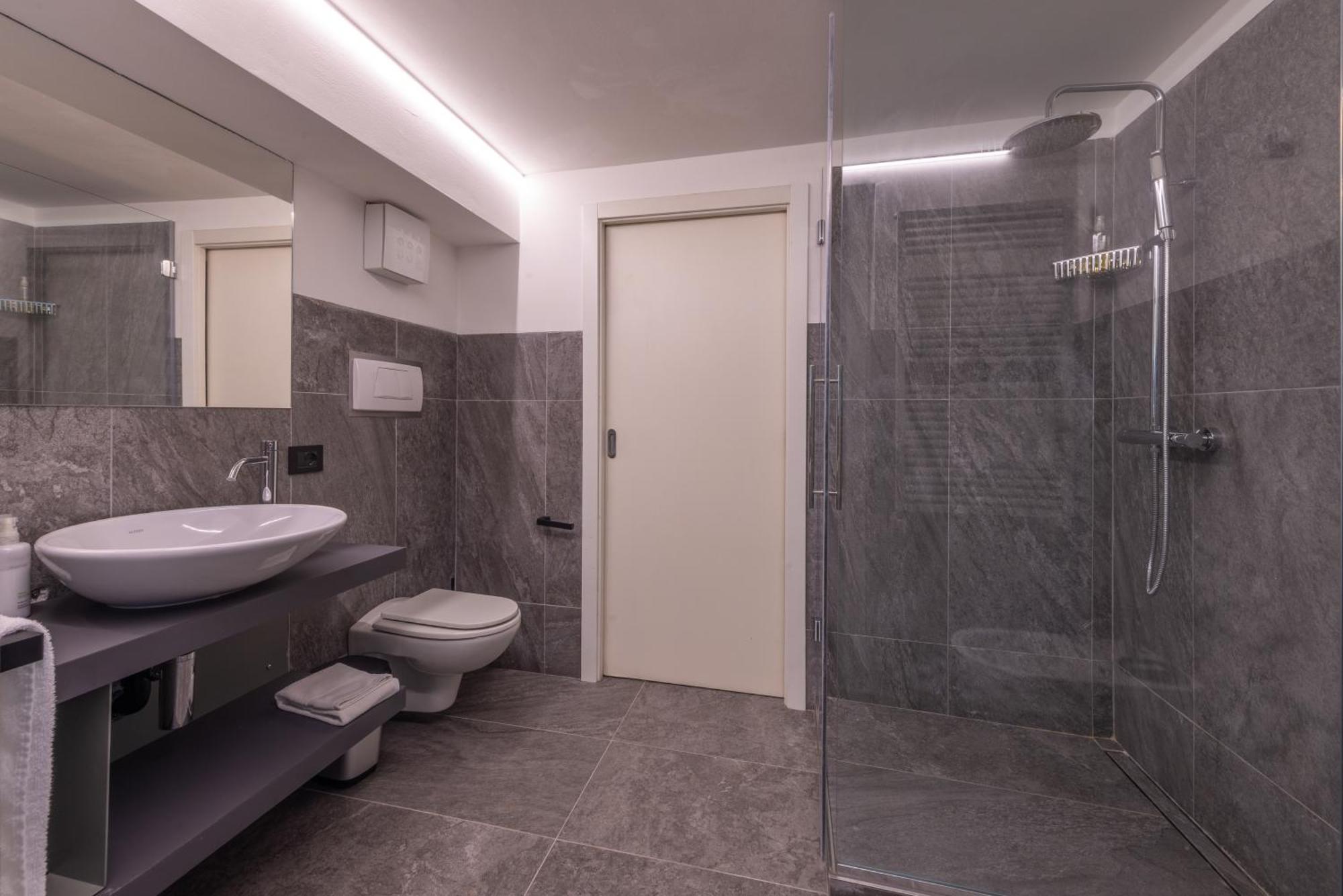 La Barchessa Loft & Rooms - Free Parking Trento Exterior photo
