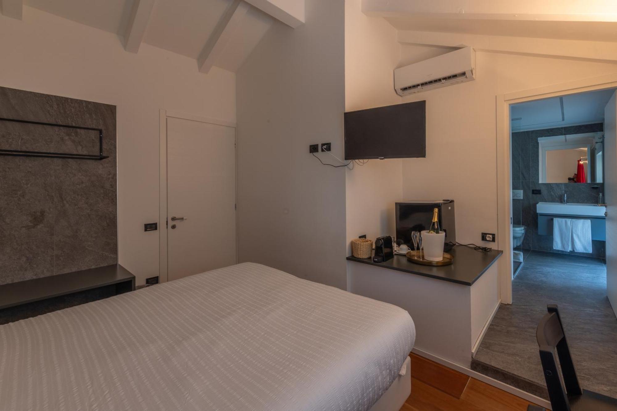 La Barchessa Loft & Rooms - Free Parking Trento Exterior photo